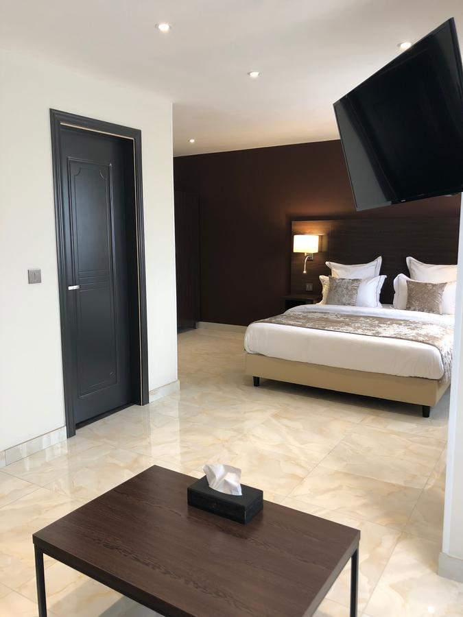 Hotel M'Lys Конакри Экстерьер фото
